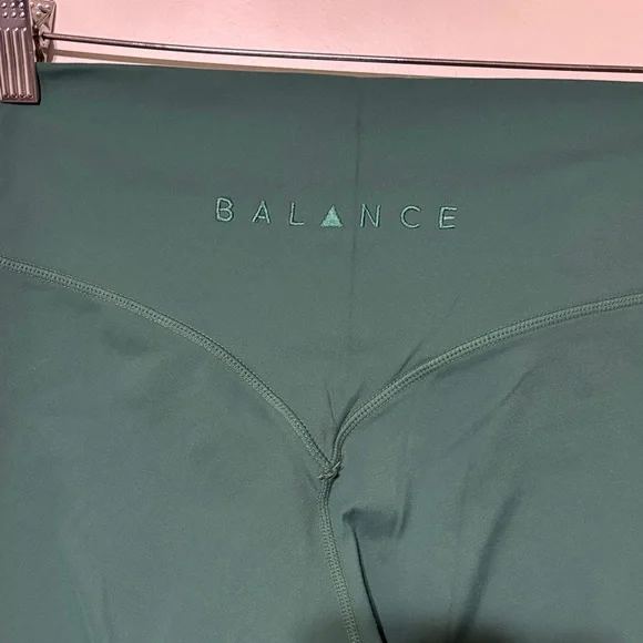 Balance Athletica Green Yoga Leggings Medium Full Length - Picture 2 of 6